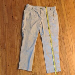 like NEW very comfortable Chico's Tan Casual Pants Like New women's  size 05